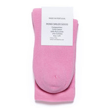 Charger l&#39;image dans la galerie, CIVILIST Mono Smiler Socks Pink
